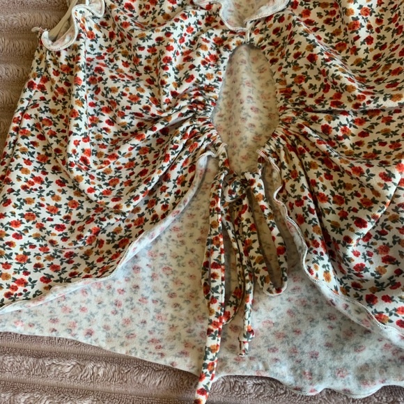 NWOT Outlaw adjustable tie crop tank - Picture 4 of 4